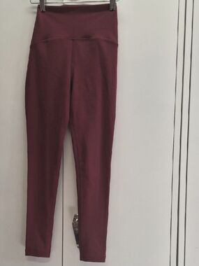 Beyond Yoga Maroon And Nude Active Leggings